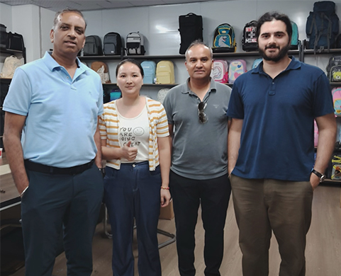 La visita de un cliente inspira nuevos desarrollos en bolsos deportivos y para actividades al aire libre